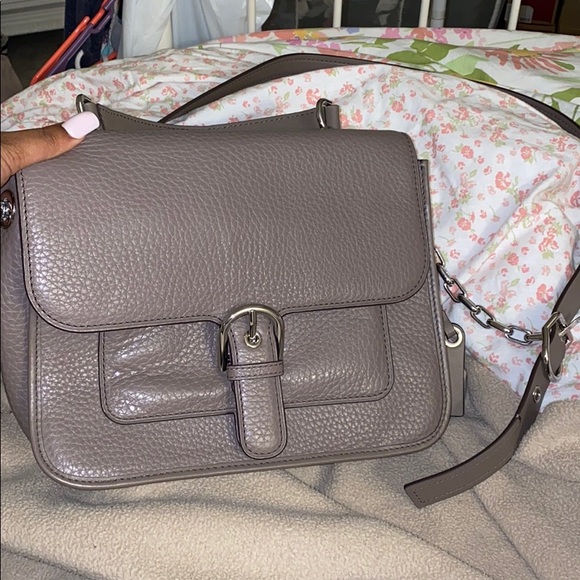 Michael Korda Purse and Wallet - Picture 1 of 11